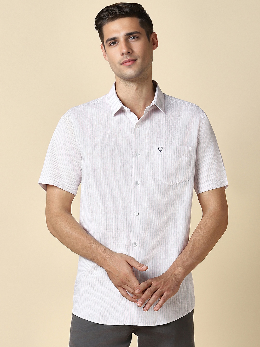 

Allen Solly Men Slim Fit Opaque Striped Casual Shirt, White