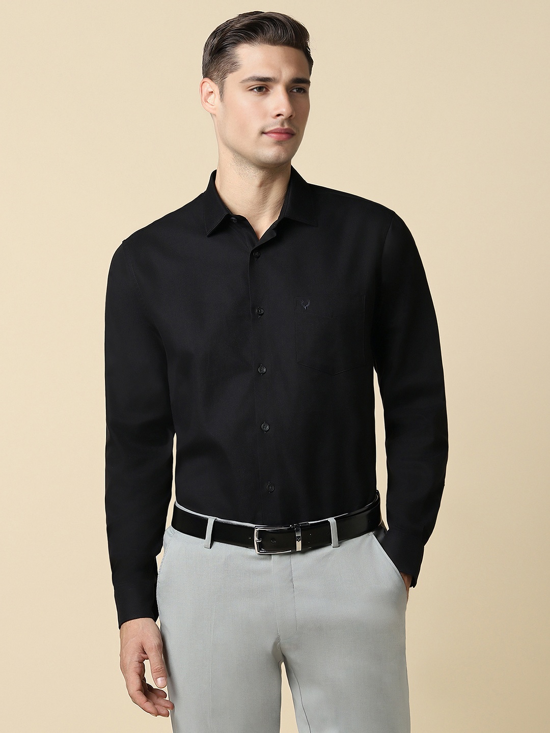 

Allen Solly Men Slim Fit Opaque Formal Shirt, Black