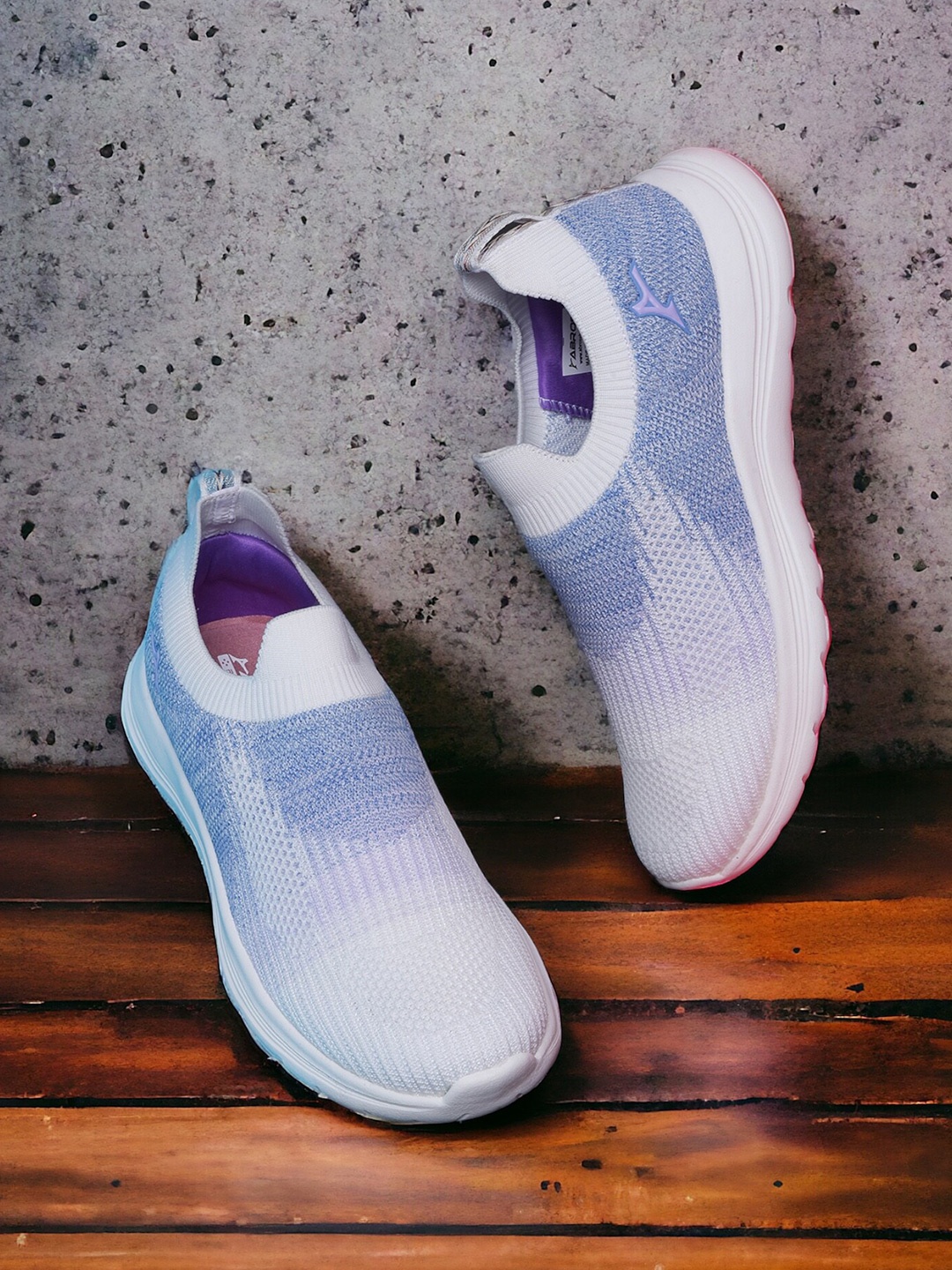 

ABROS Women Textured Slip-on Running Shoes, Off white