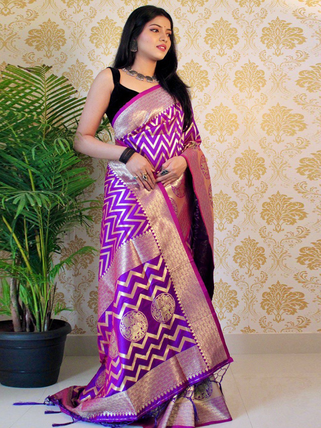 

bansari textiles Geometric Woven Design Zari Pure Silk Paithani Saree, Purple
