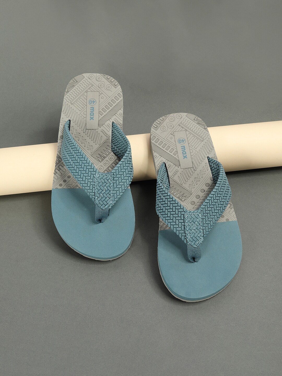 

max Men Textured Thong Flip-Flops, Blue