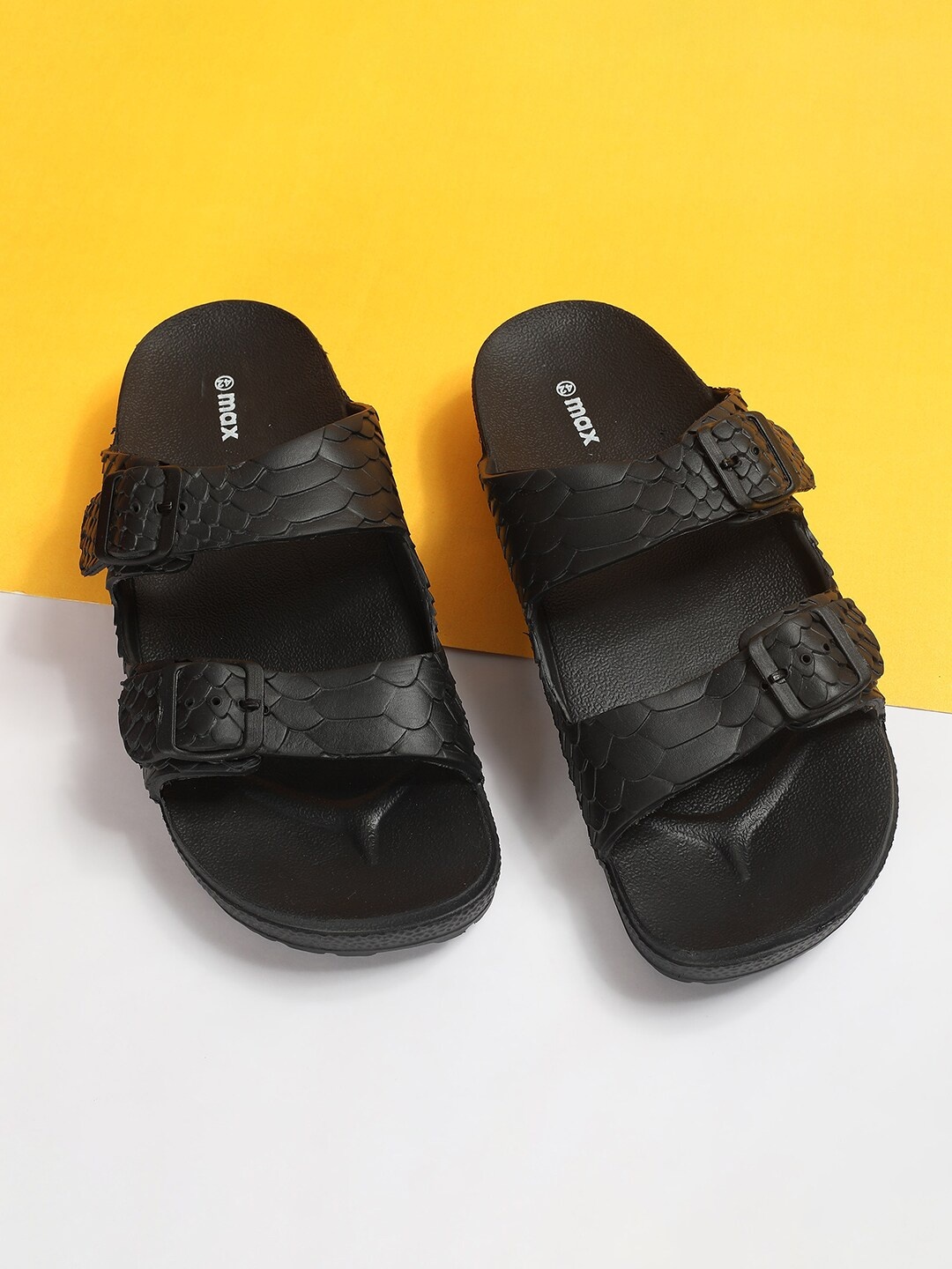 

max Men Textured Sliders, Black