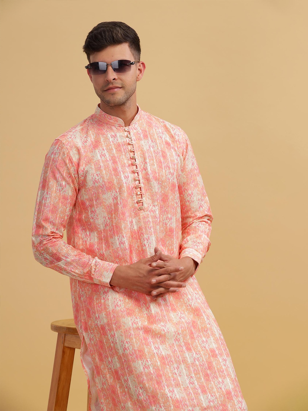 

Anouk Men Yoke Design Thread Work Jacquard Anarkali Kurta, Pink