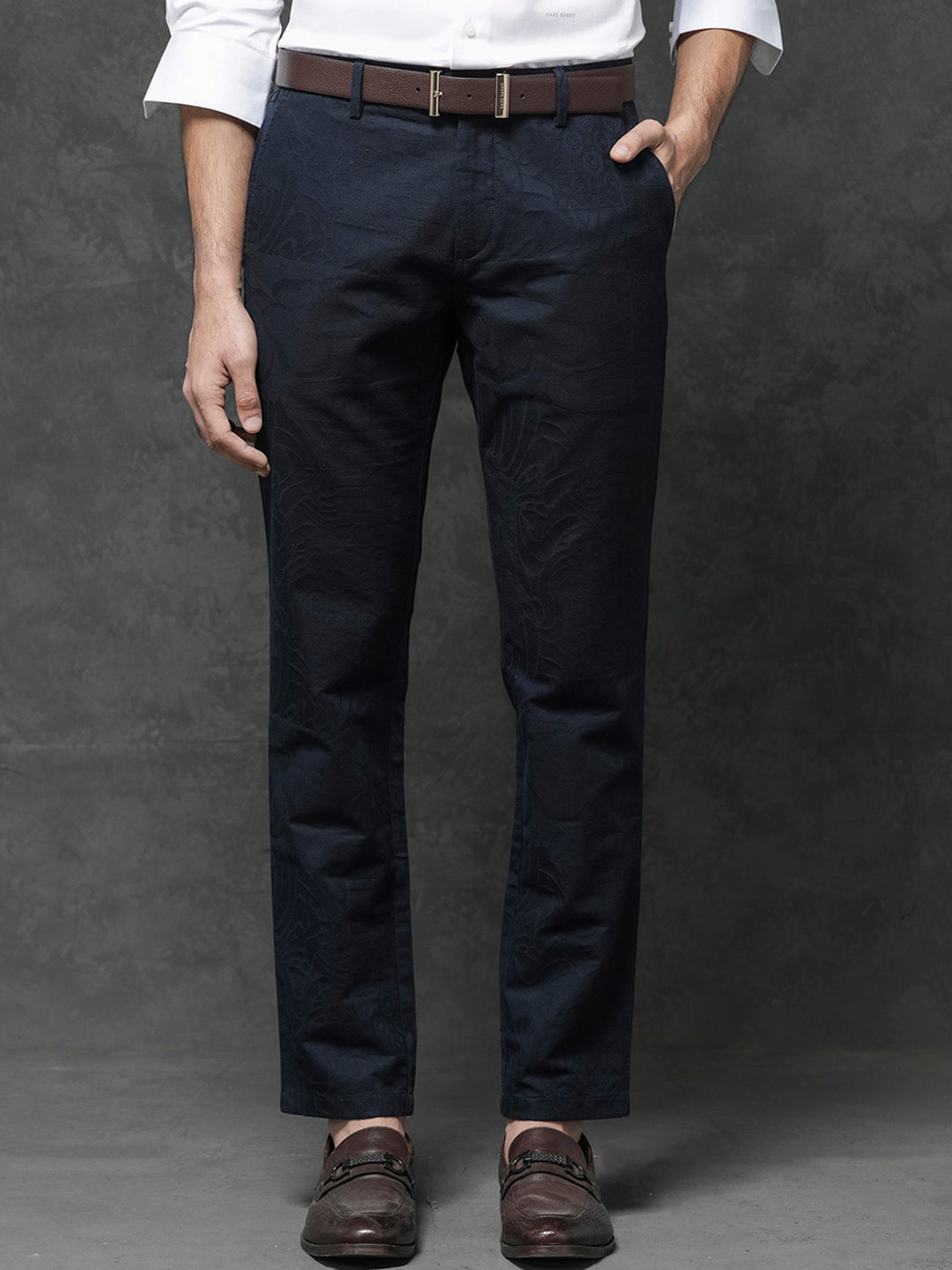 

RARE RABBIT Men Mid-Rise Cotton Trousers, Navy blue