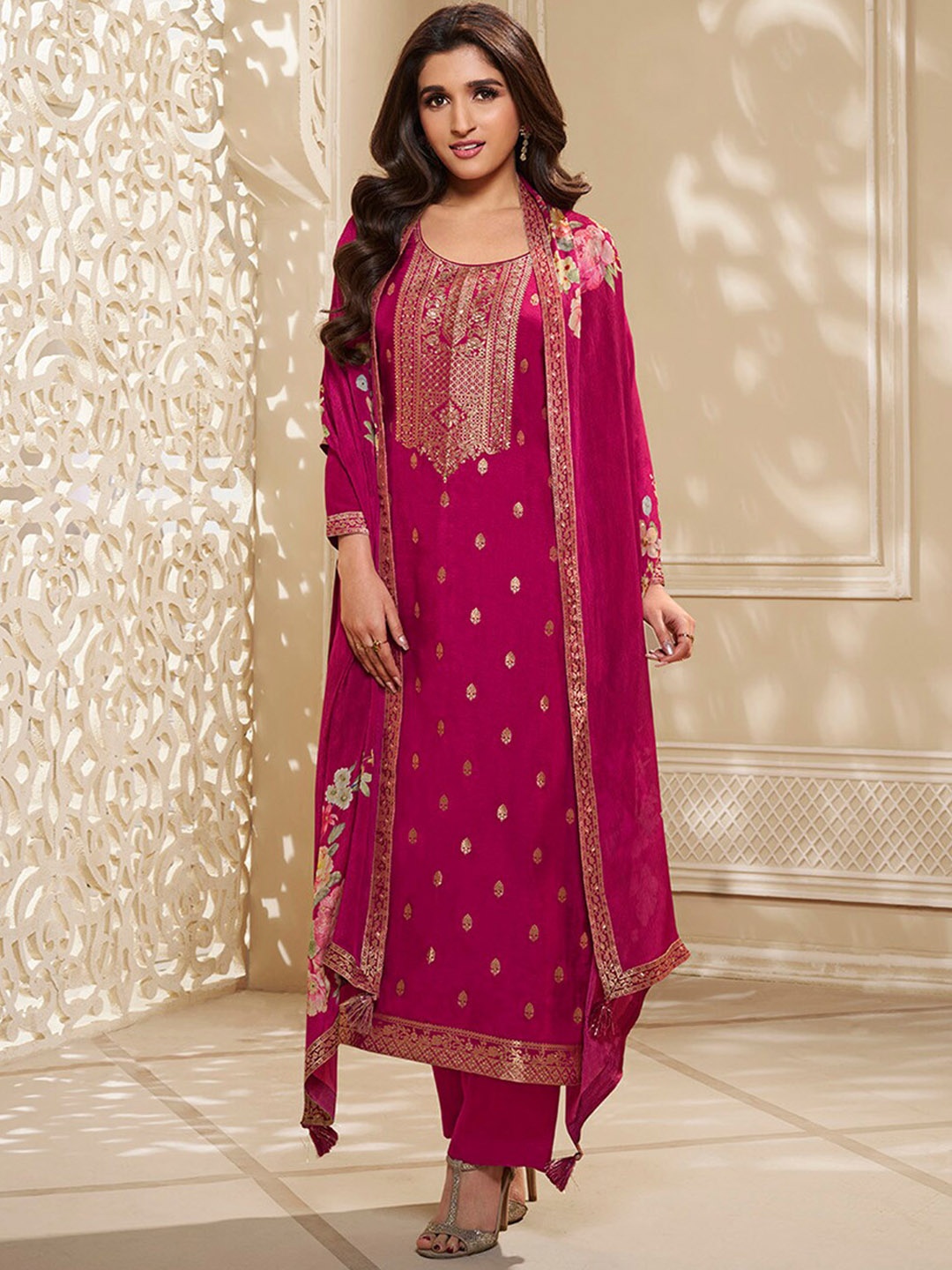 

Seerat Ethnic Motifs Woven Design Jacquard Pure Silk Kurta With Trousers & Dupatta, Pink