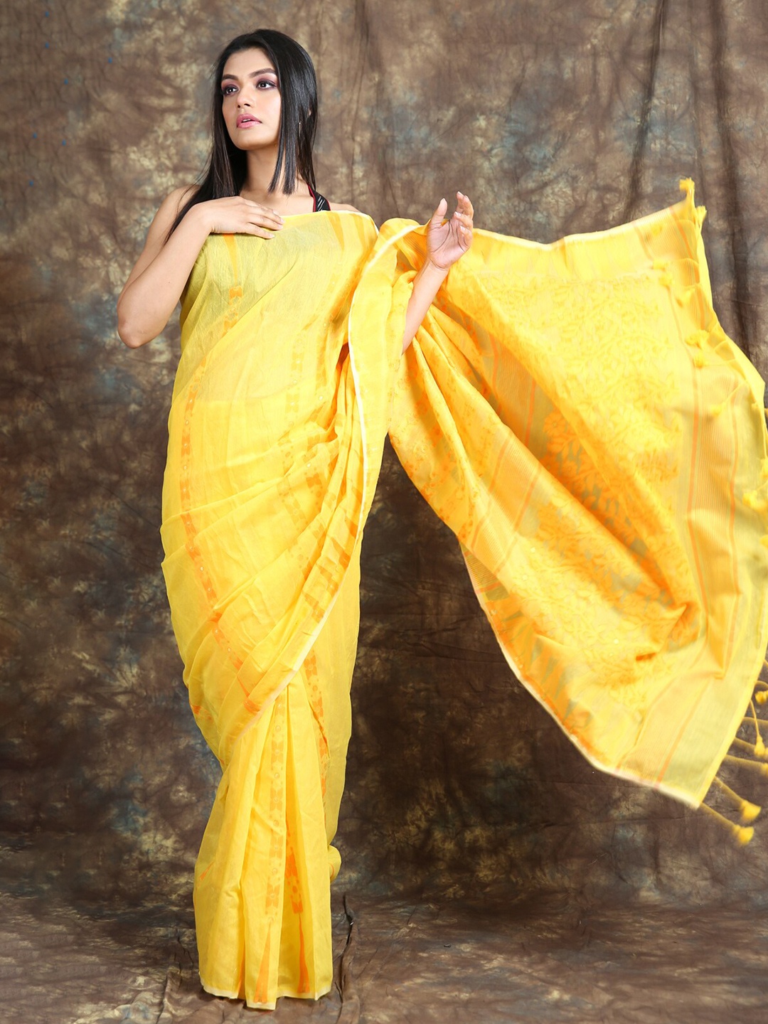 

Charukriti Ethnic Motifs Woven Design Zari Silk Cotton Jamdani Saree, Yellow