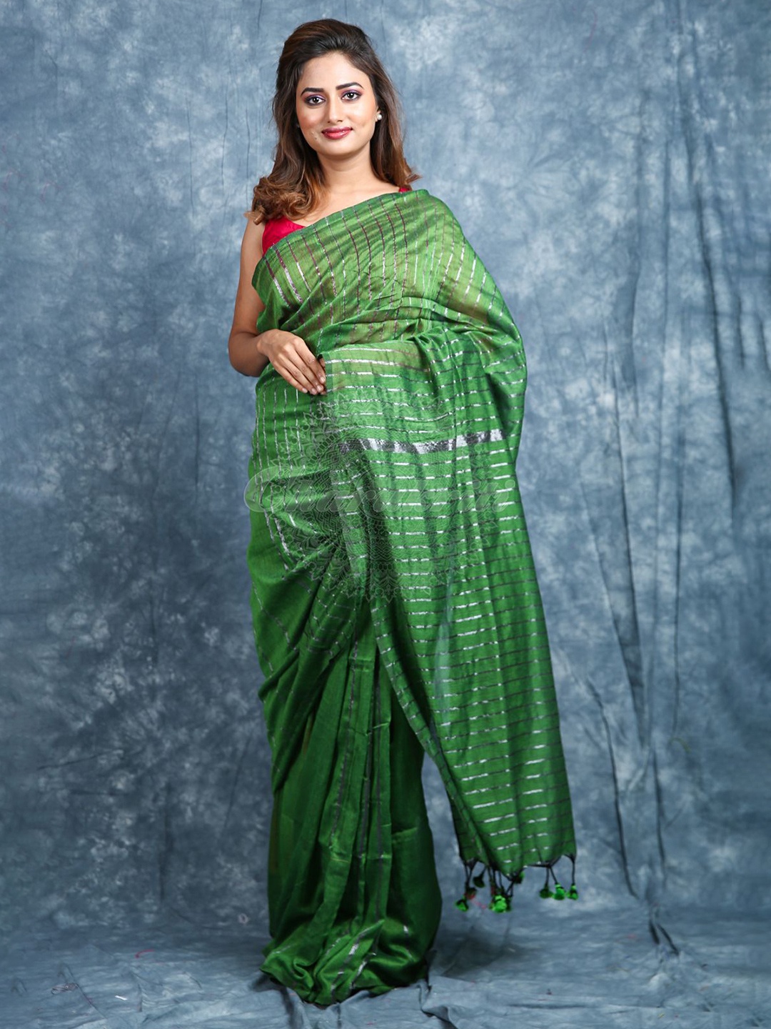 

Charukriti Checked Zari Pure Cotton Saree, Green