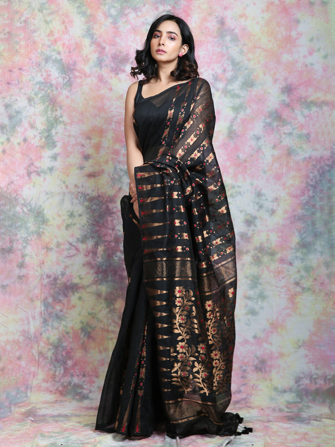 

Charukriti Floral Woven Design Silk Cotton Jamdani Saree, Black