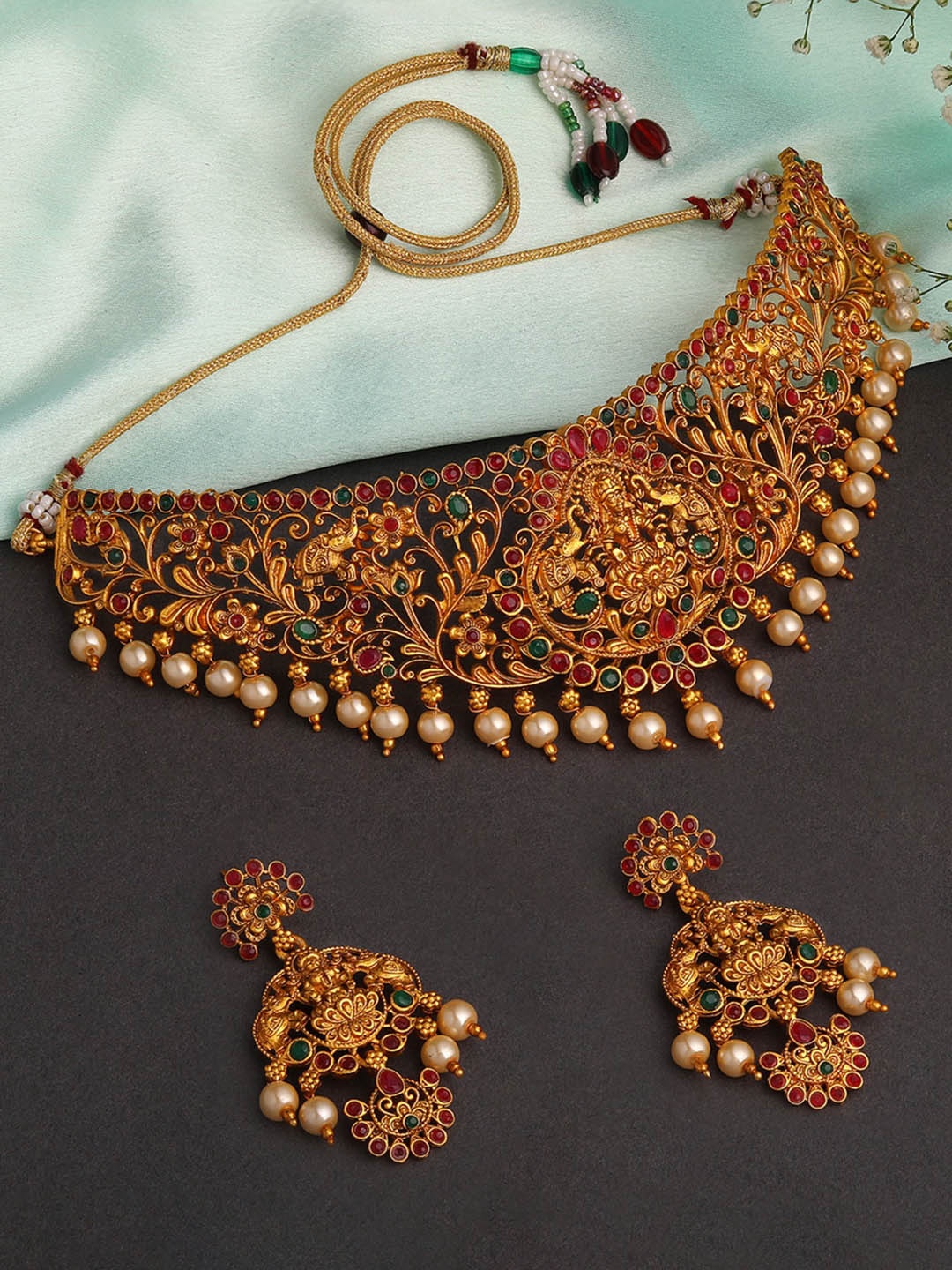 

Shining Diva Gold Plated Stones Studded & Pearls Beaded Jewellery Set