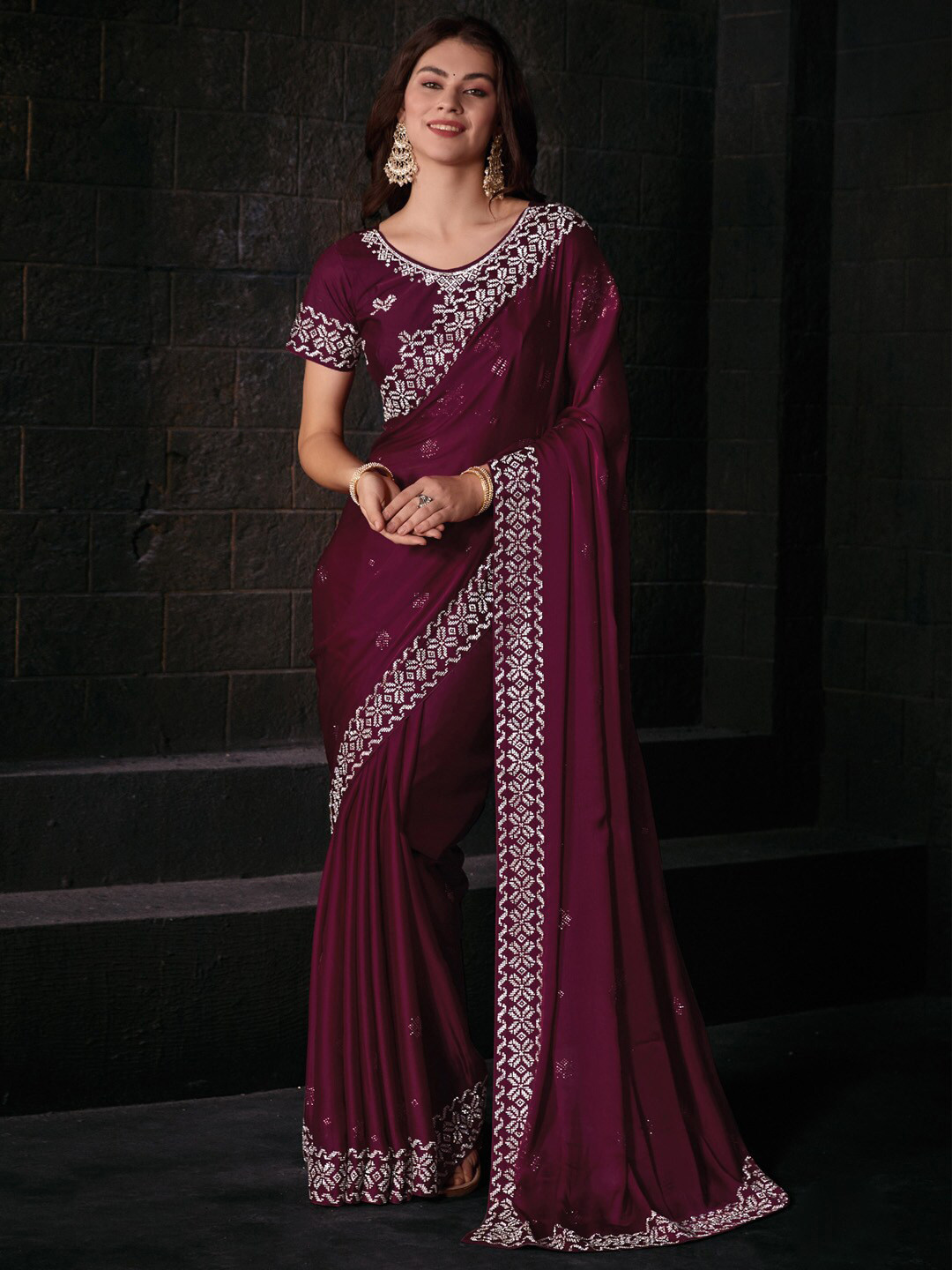 

Saree mall Embellished Beads and Stones Pure Chiffon Saree, Pink