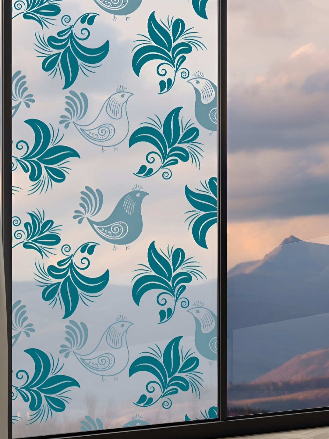 

CVANU Transparent & Green Bird Printed Self-Adhesive Window Film Wall Sticker