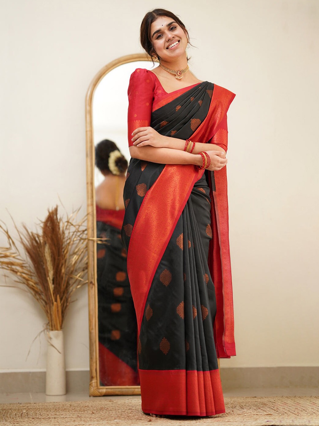 

Areca Designer Ethnic Motifs Woven Design Zari Art Silk Banarasi Saree, Black