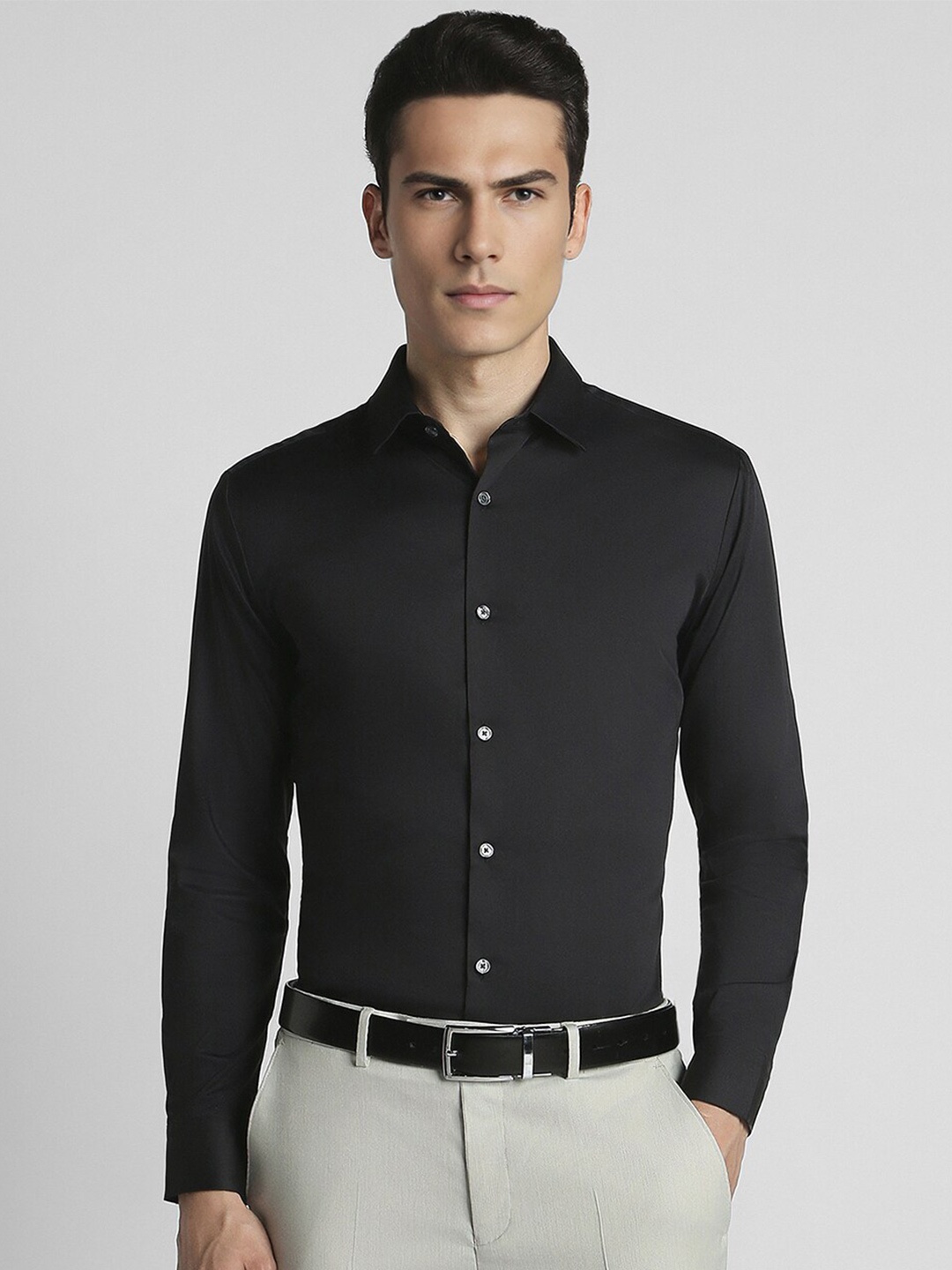 

Peter England Elite Slim Fit Spread Collar Formal Shirt, Black
