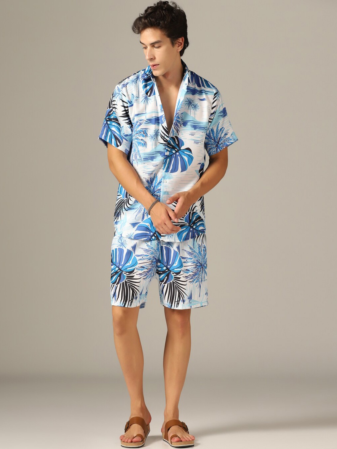 

GRECIILOOKS Printed Shirt With Shorts Co-Ords, Blue