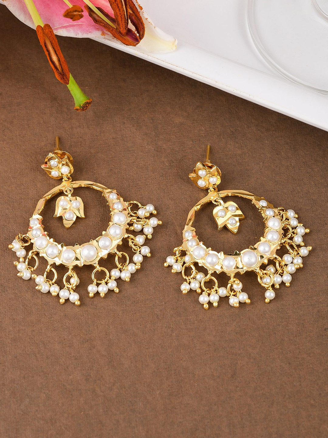 

Designbox Kundan-Studded Contemporary Chandbalis, Gold