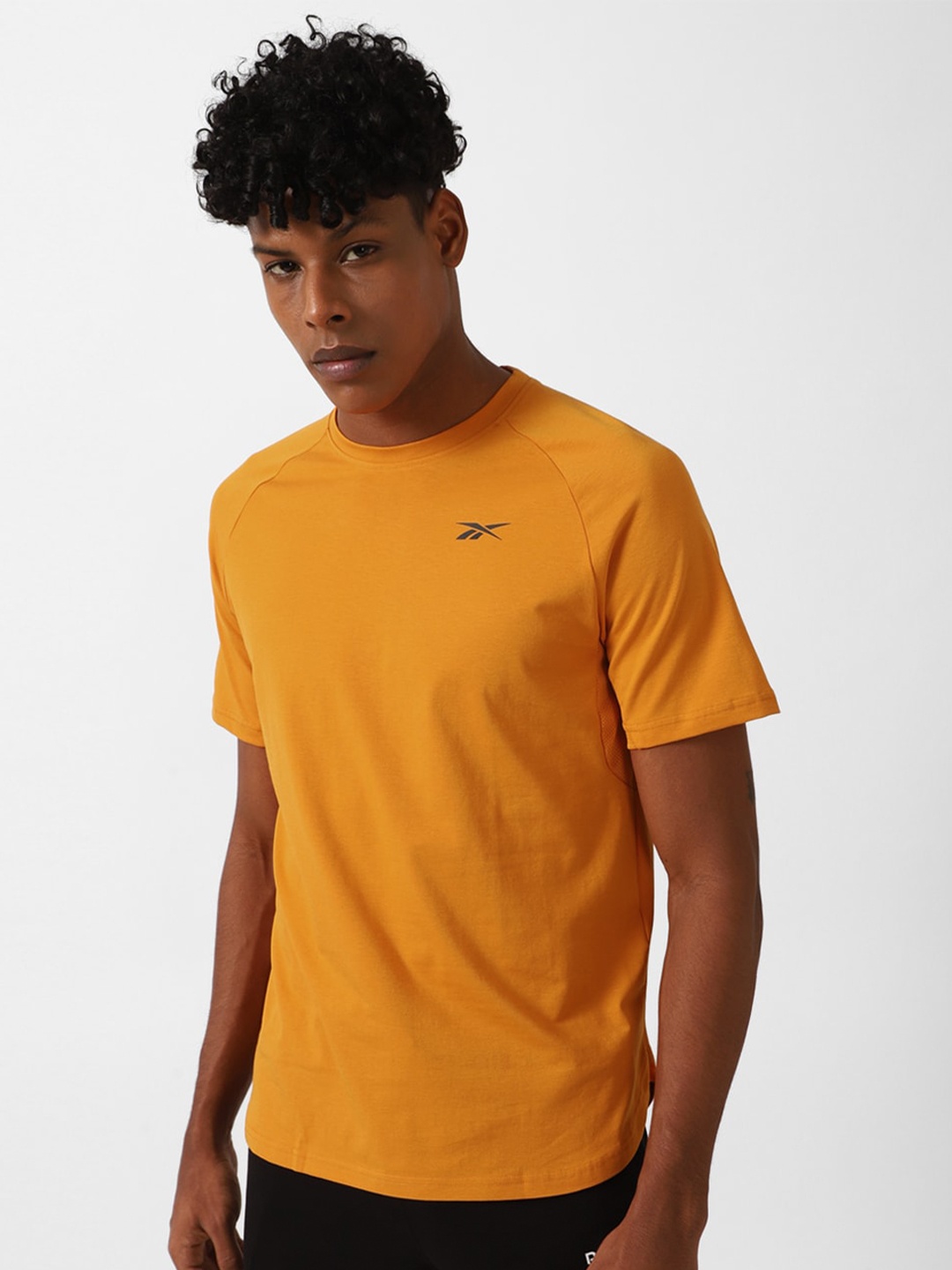 

Reebok Yg Raglan Sleeves Round Neck T-Shirt, Orange