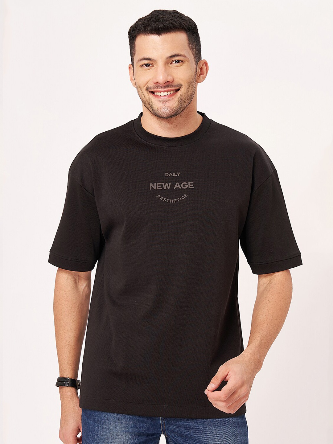 

ZU Drop-Shoulder Sleeves Cotton Oversized T-shirt, Black