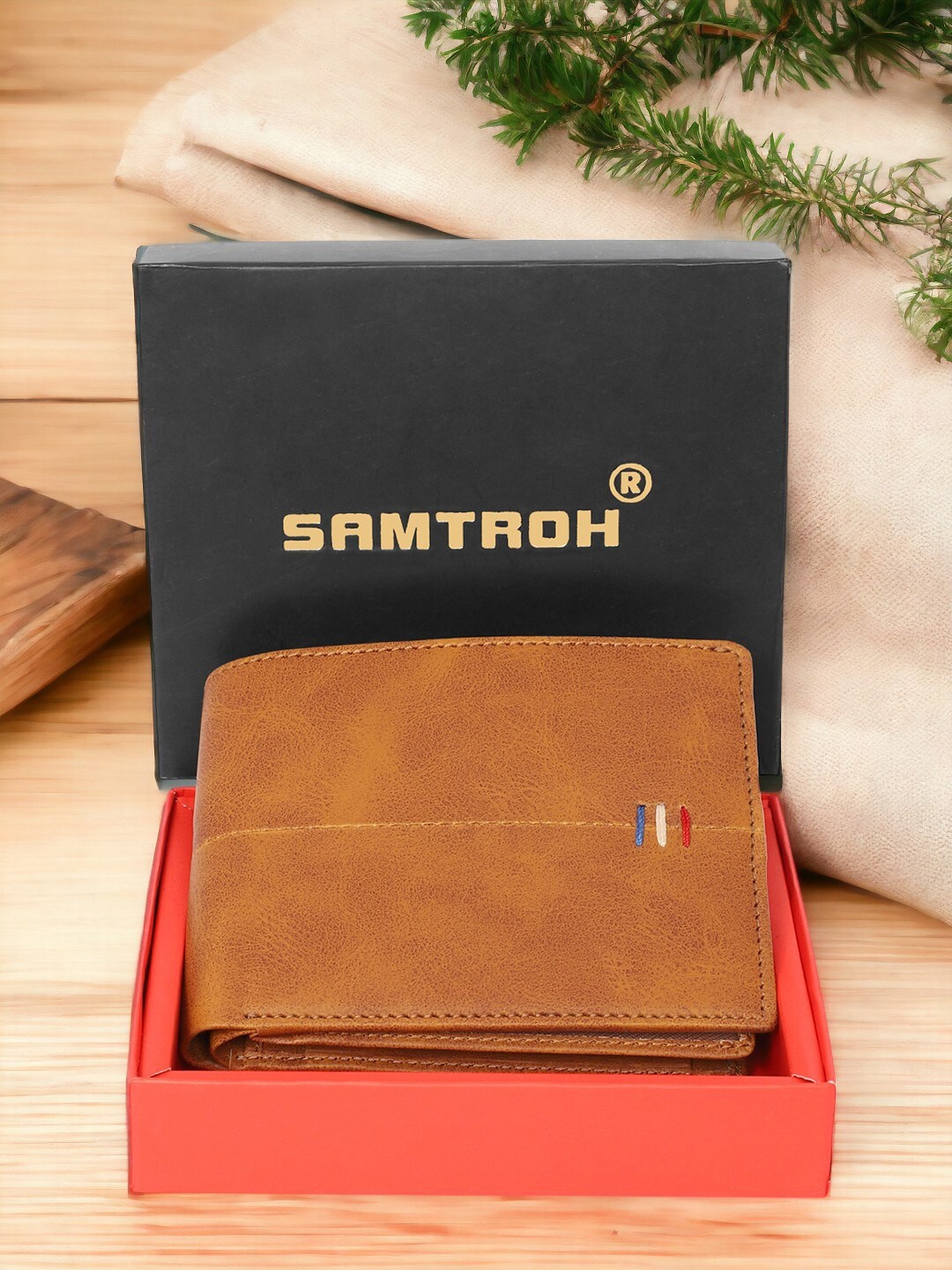 

SAMTROH Men Two Fold Wallet, Tan