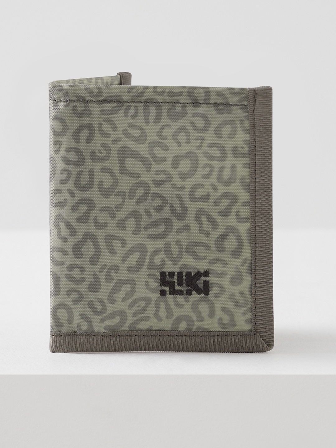 

Wildcraft Unisex Abstract Printed Card Holder, Beige