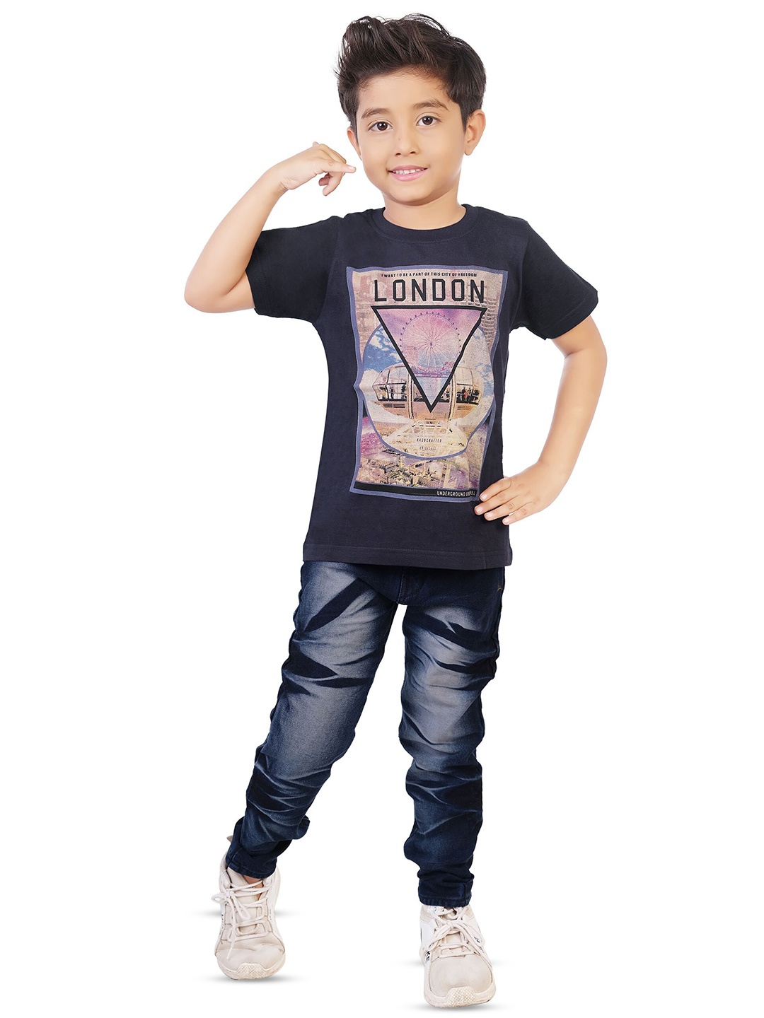 

BAESD Boys Printed T-shirt With Trousers, Navy blue