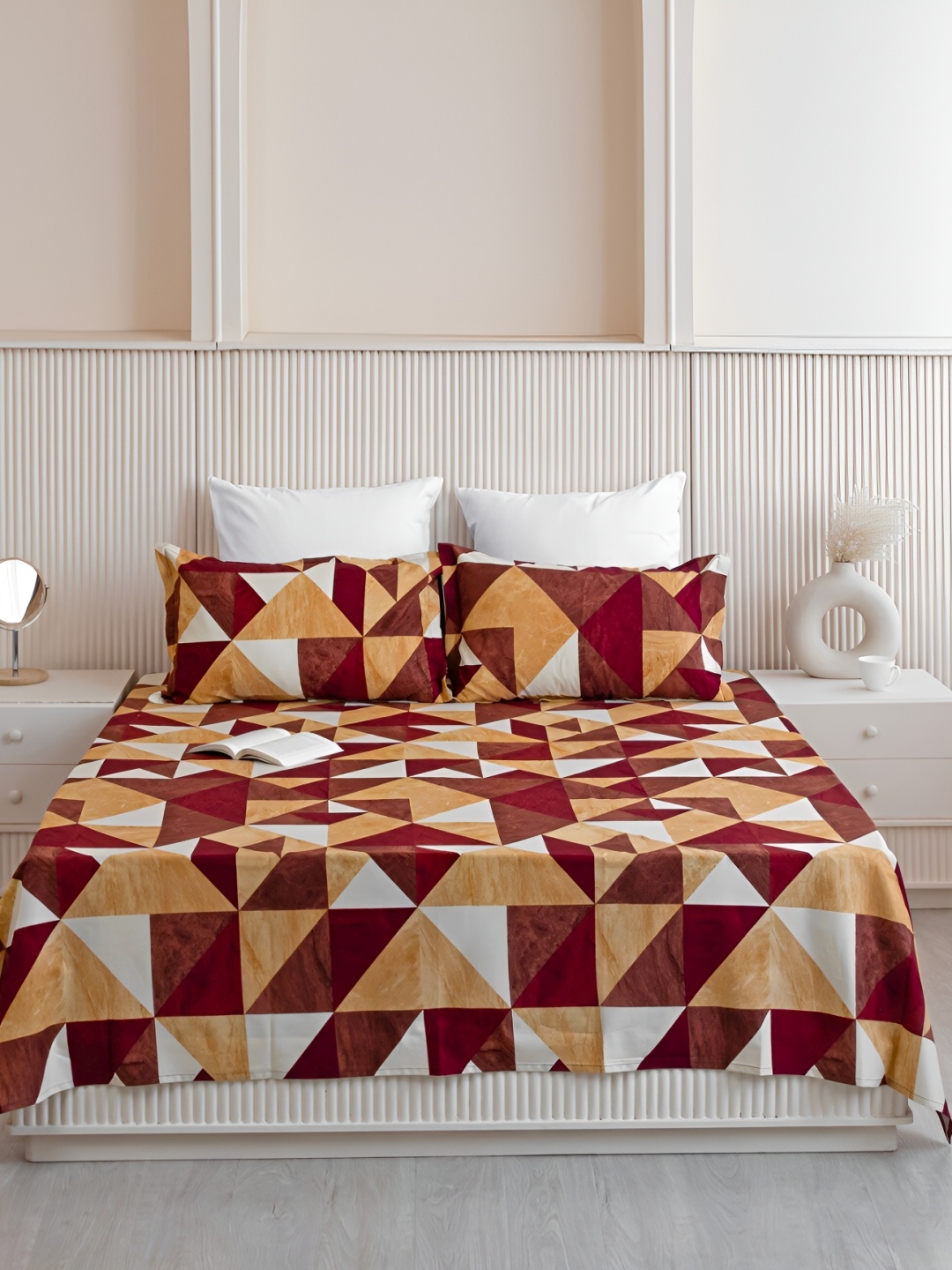 

HOMEMONDE Red & Mustard Geometric Cotton 210 TC Single Bedsheet With 2 Pillow Covers