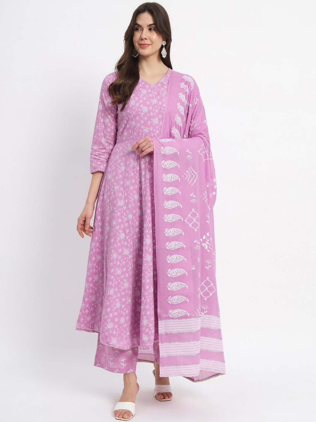 

SALWAT Floral Printed Angrakha Gotta Patti Kurta With Palazzos & Dupatta, Violet
