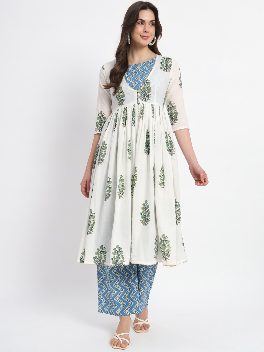 

SALWAT Ethnic Motifs Printed Regular Kurta With Palazzo & Shrug, Blue