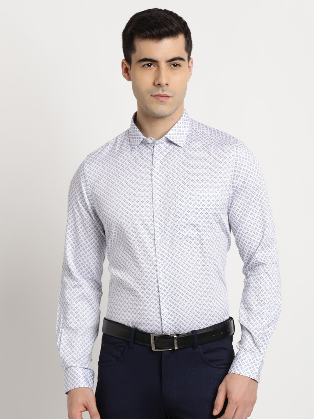 

Turtle Standard Slim Fit Micro Ditsy Printed Pure Cotton Formal Shirt, White