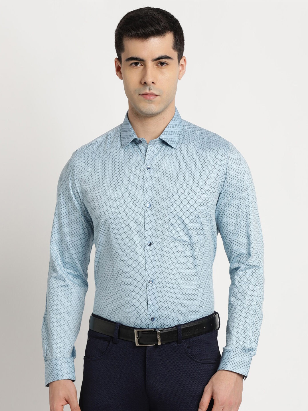 

Turtle Standard Slim Fit Micro Ditsy Printed Pure Cotton Formal Shirt, Blue