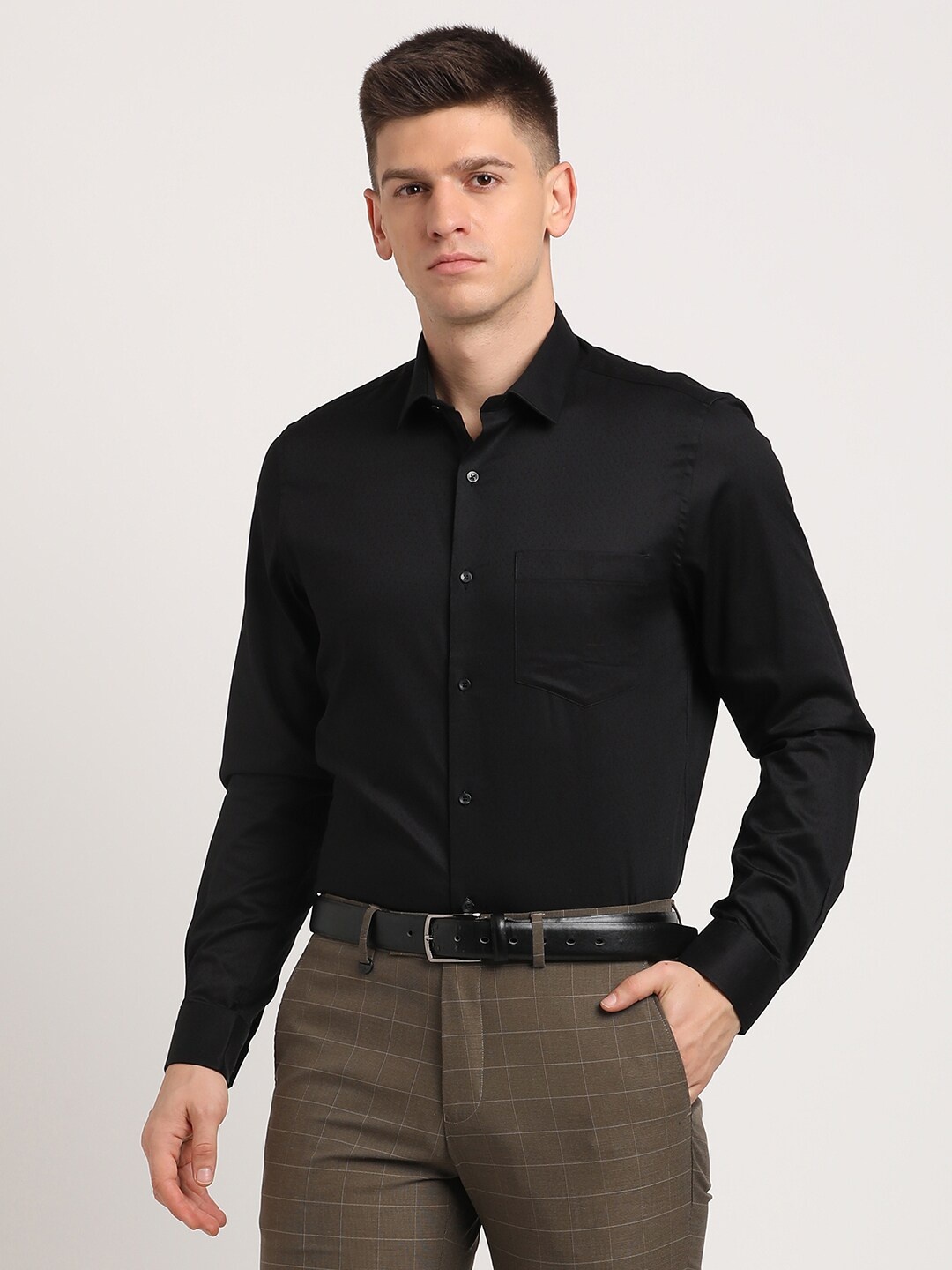 

Turtle Micro Ditsy Printed Standard Slim Fit Cotton Opaque Formal Shirt, Black