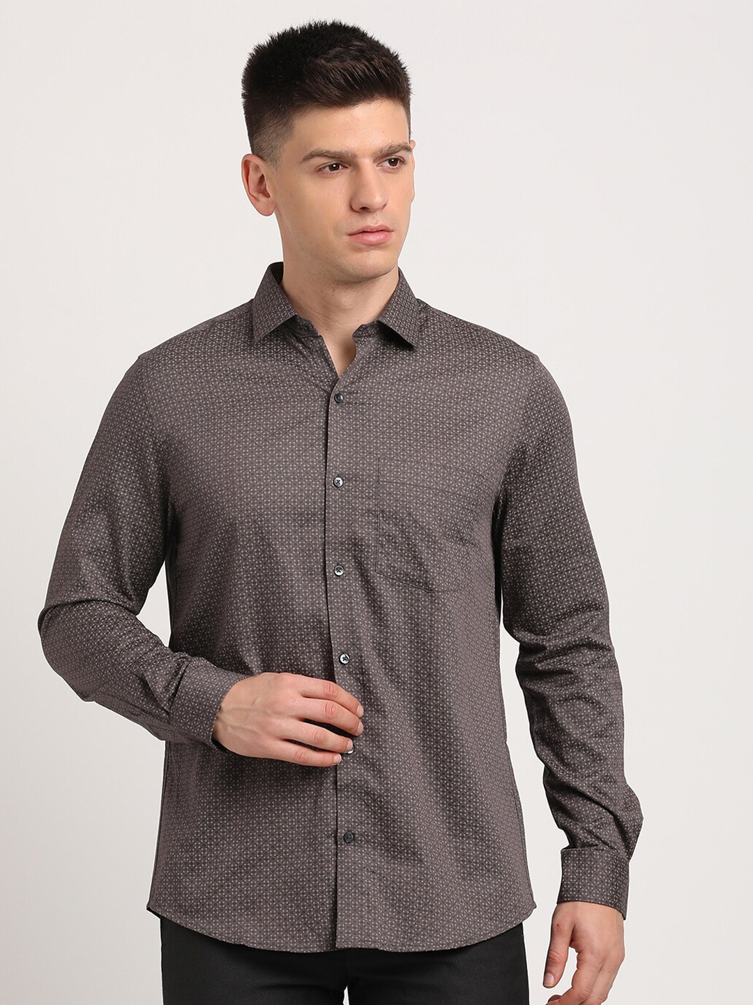 

Turtle Standard Slim Fit Micro Ditsy Printed Spread Collar Cotton Formal Shirt, Brown