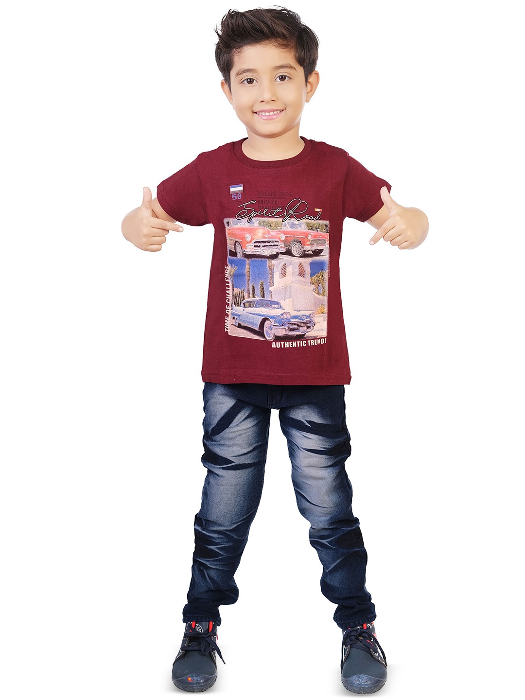 

BAESD Boys Graphic Printed T-shirt with Trousers, Maroon