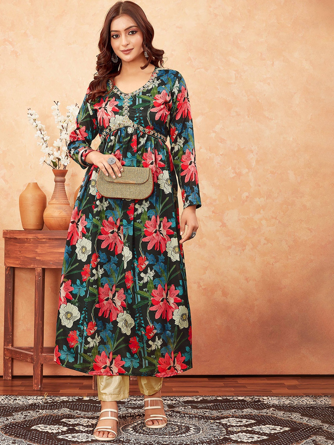 

Punrwa Floral Printed Pleated Beads and Stones Kurta with Trousers, Black
