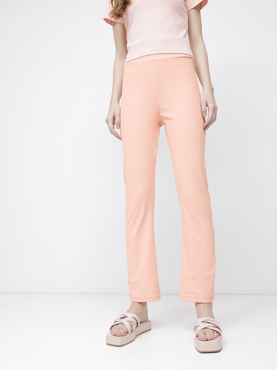 

DressBerry Women Peach Fuss Ribbed Staple Trouser