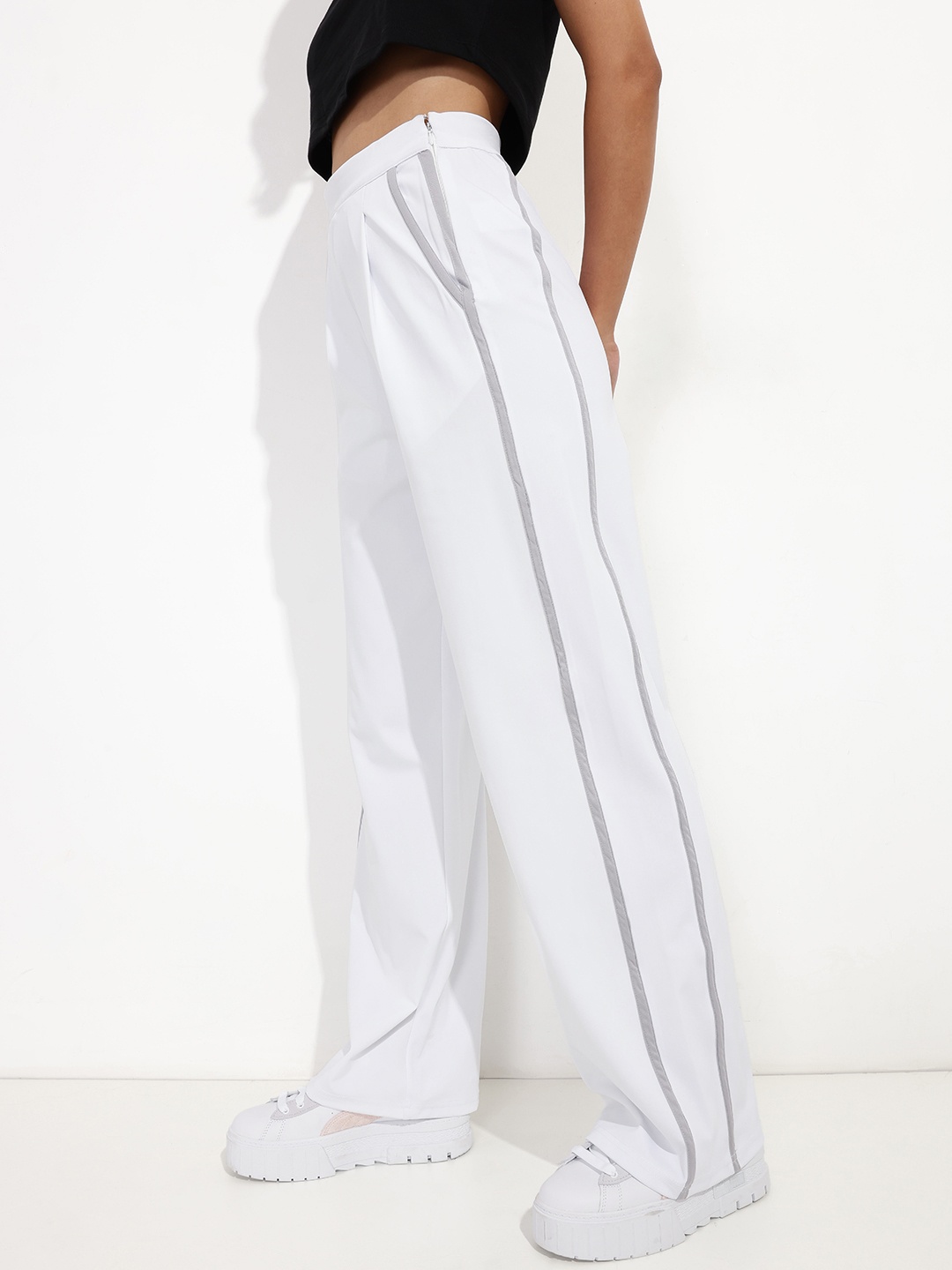 

DressBerry Women Conscious Basics Wide Leg Trousers, White