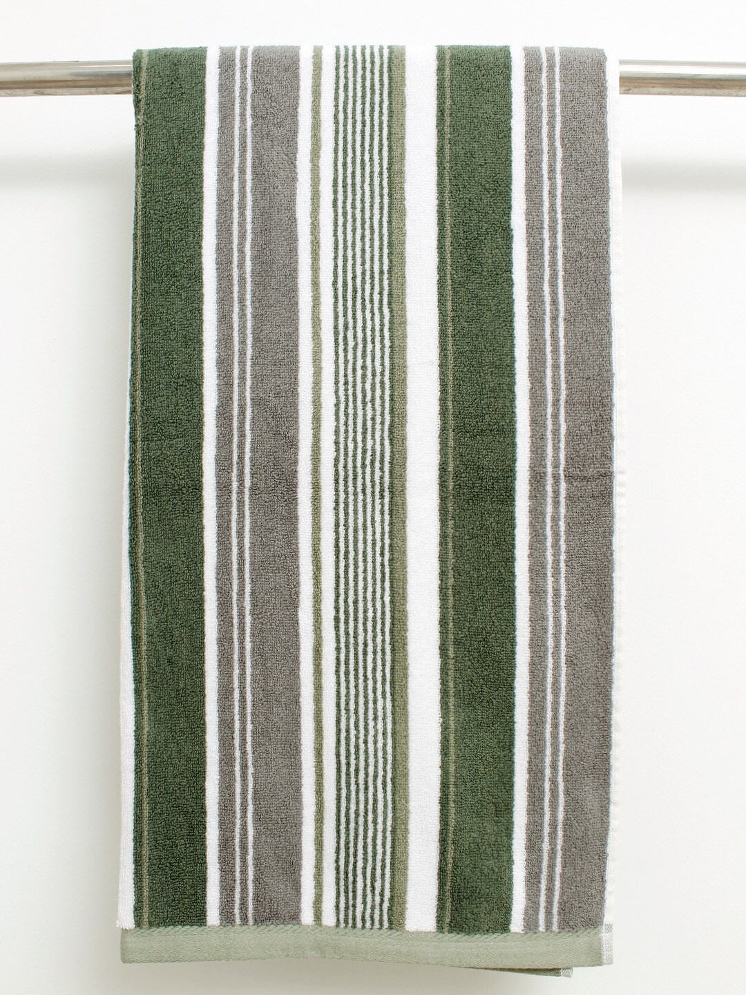 

AVI Living Green & White Striped Cotton 550 GSM Bath Towel