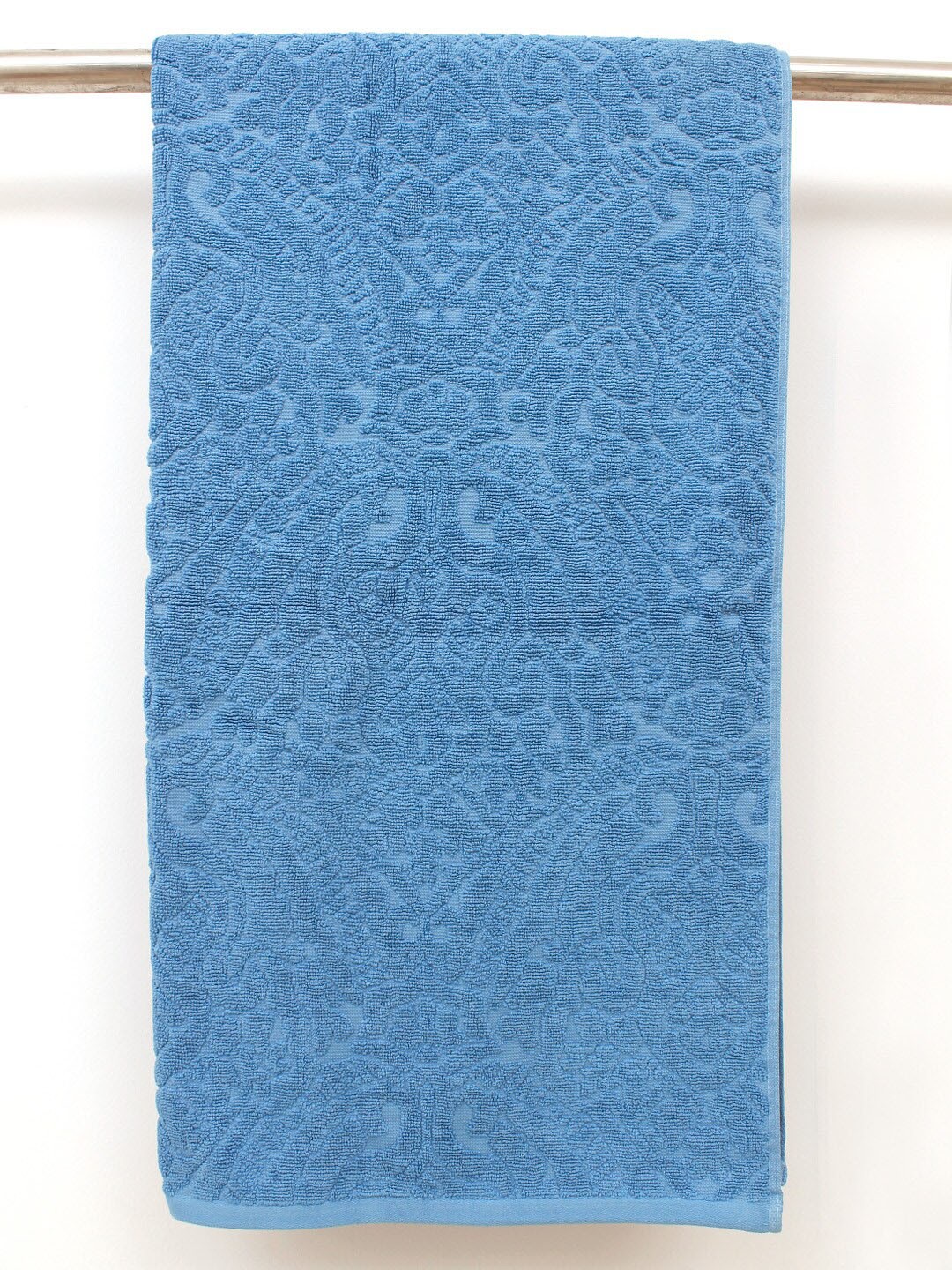 

AVI Living Blue Printed Cotton 550 GSM Bath Towel