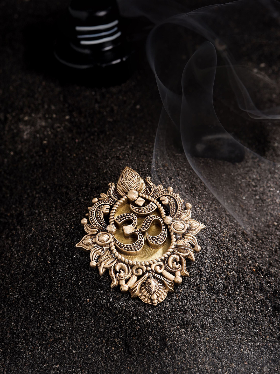 

COSA NOSTRAA Men Om Namah Shivaye Brooch, Gold
