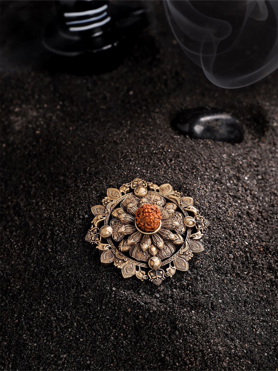 

COSA NOSTRAA Men Pushp Rudraksha Brooch, Gold