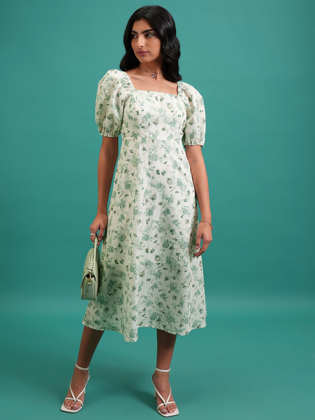 

Tokyo Talkies Green Floral Printed Puff Sleeve A-Line Midi Dress