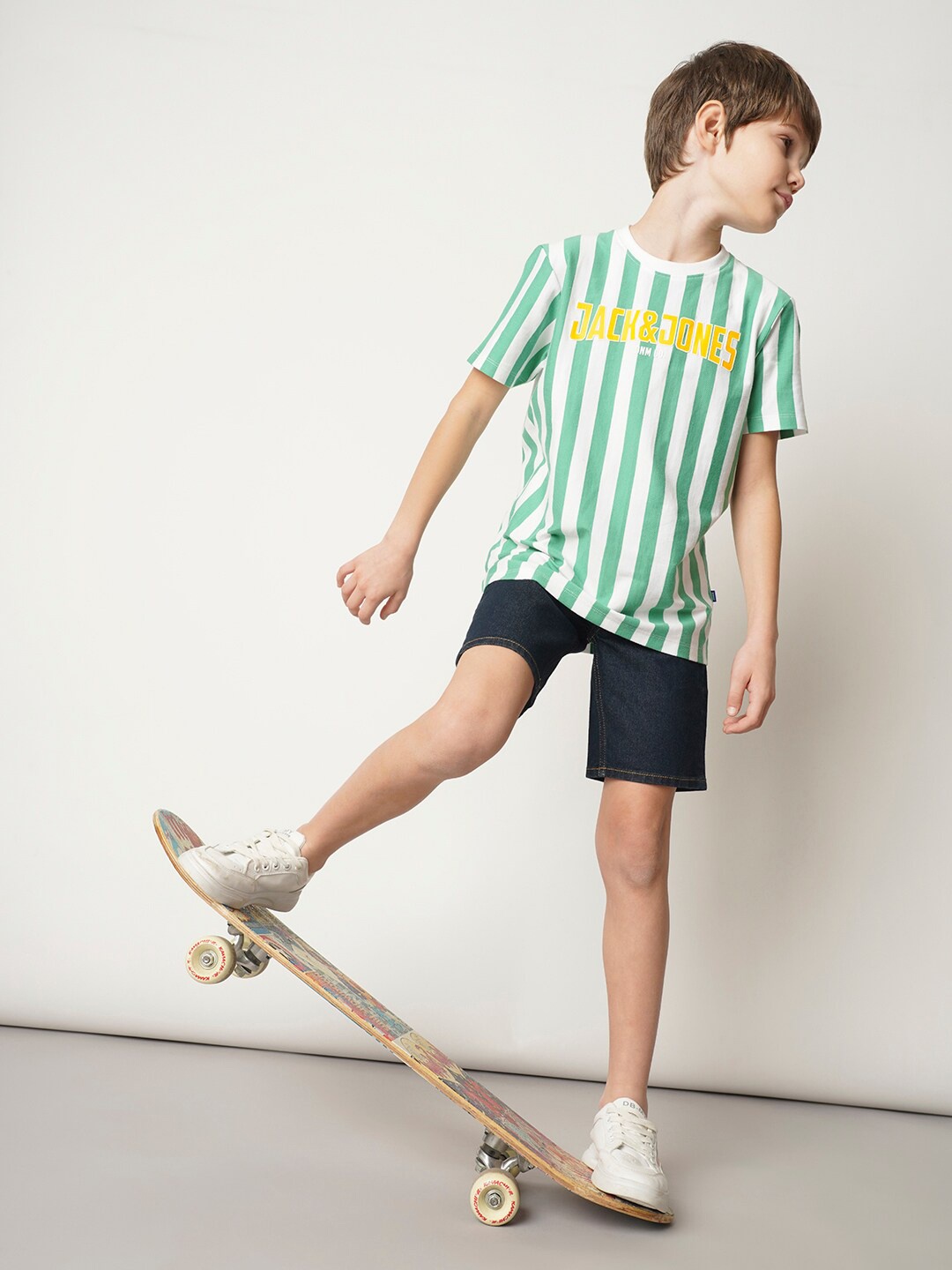 

Jack & Jones Junior Boys Typography Printed Pure Cotton T-shirt, Green