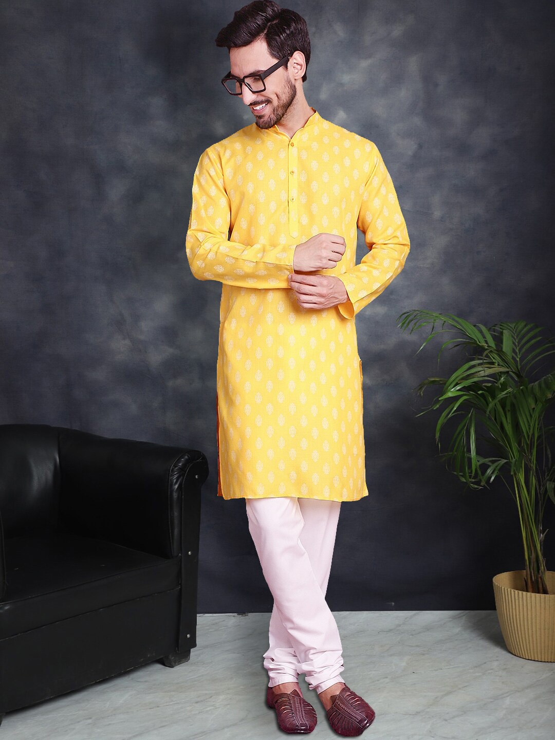

Jompers Ethnic Motifs Printed Mandarin Collar Kurta With Churidar, Yellow