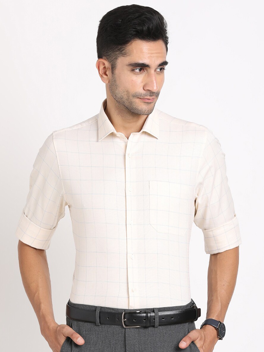 

Turtle Windowpane Checked Standard Slim Fit Opaque Formal Shirt, Cream