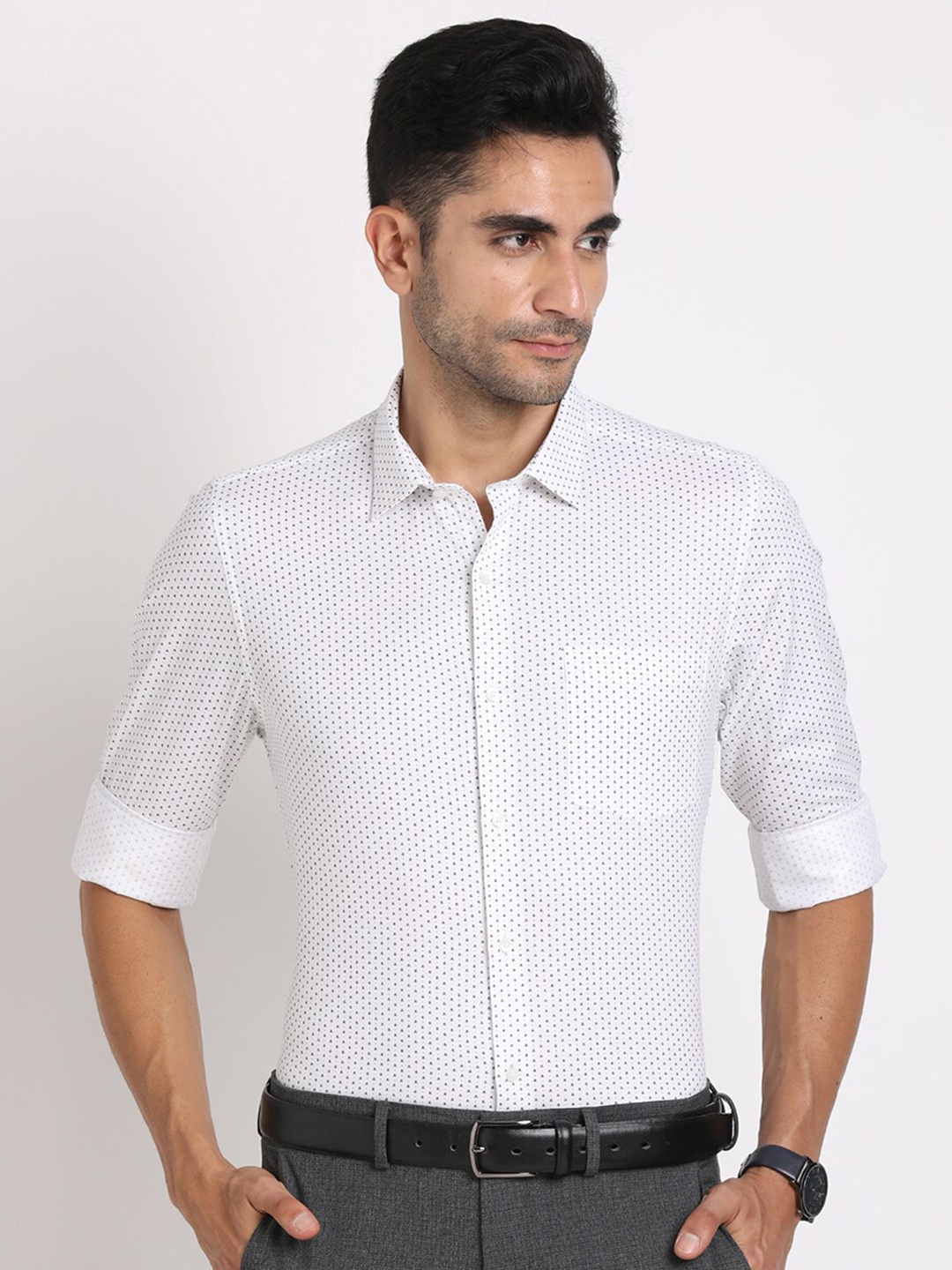 

Turtle Standard Slim Fit Micro Ditsy Printed Cotton Formal Shirt, White