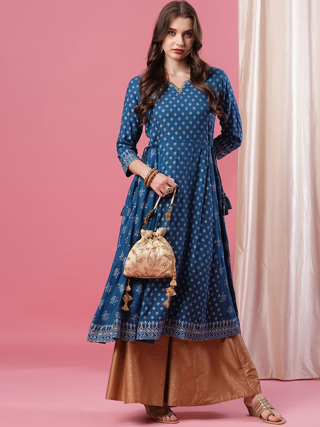 

Globus Navy Blue Ethnic Motifs Printed Thread Work Detailed Anarkali Kurta