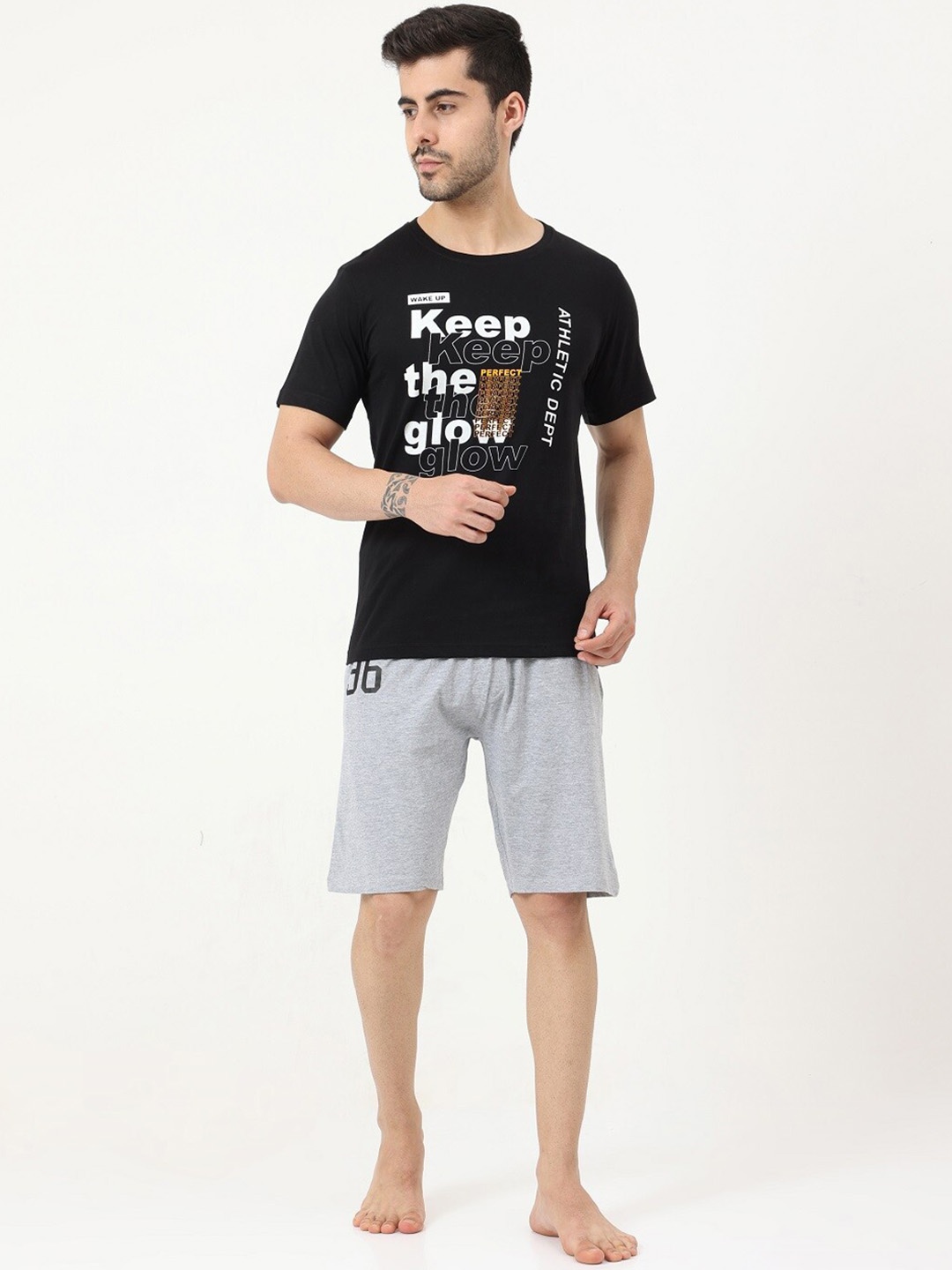 

Masculino Latino Typography Printed Pure Cotton Night suit, Black