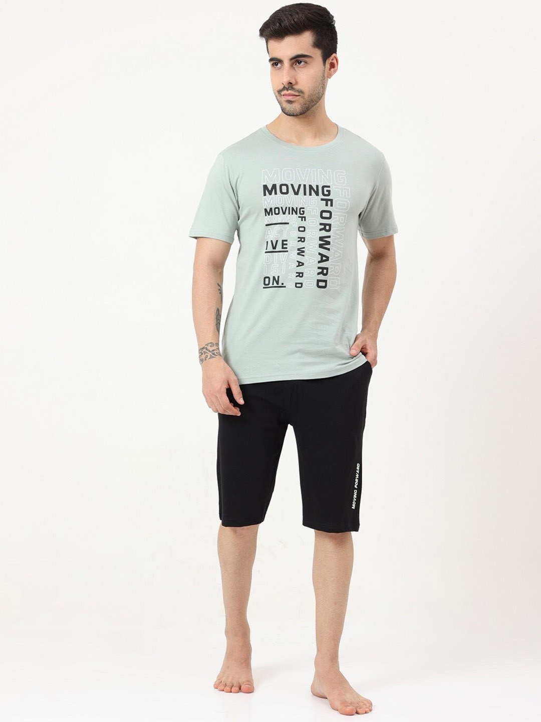 

Masculino Latino Typographic Printed Pure Cotton T-shirt With Shorts, Black