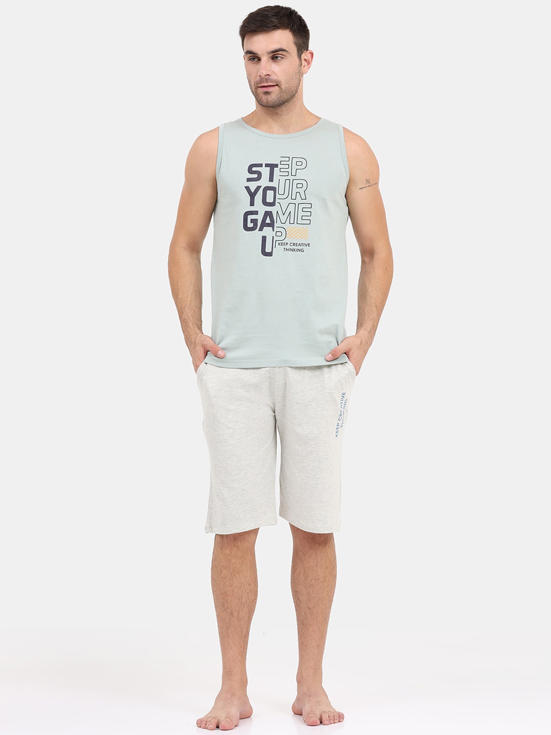 

Masculino Latino Typography Printed Sleeveless Pure Cotton Night suit, Blue