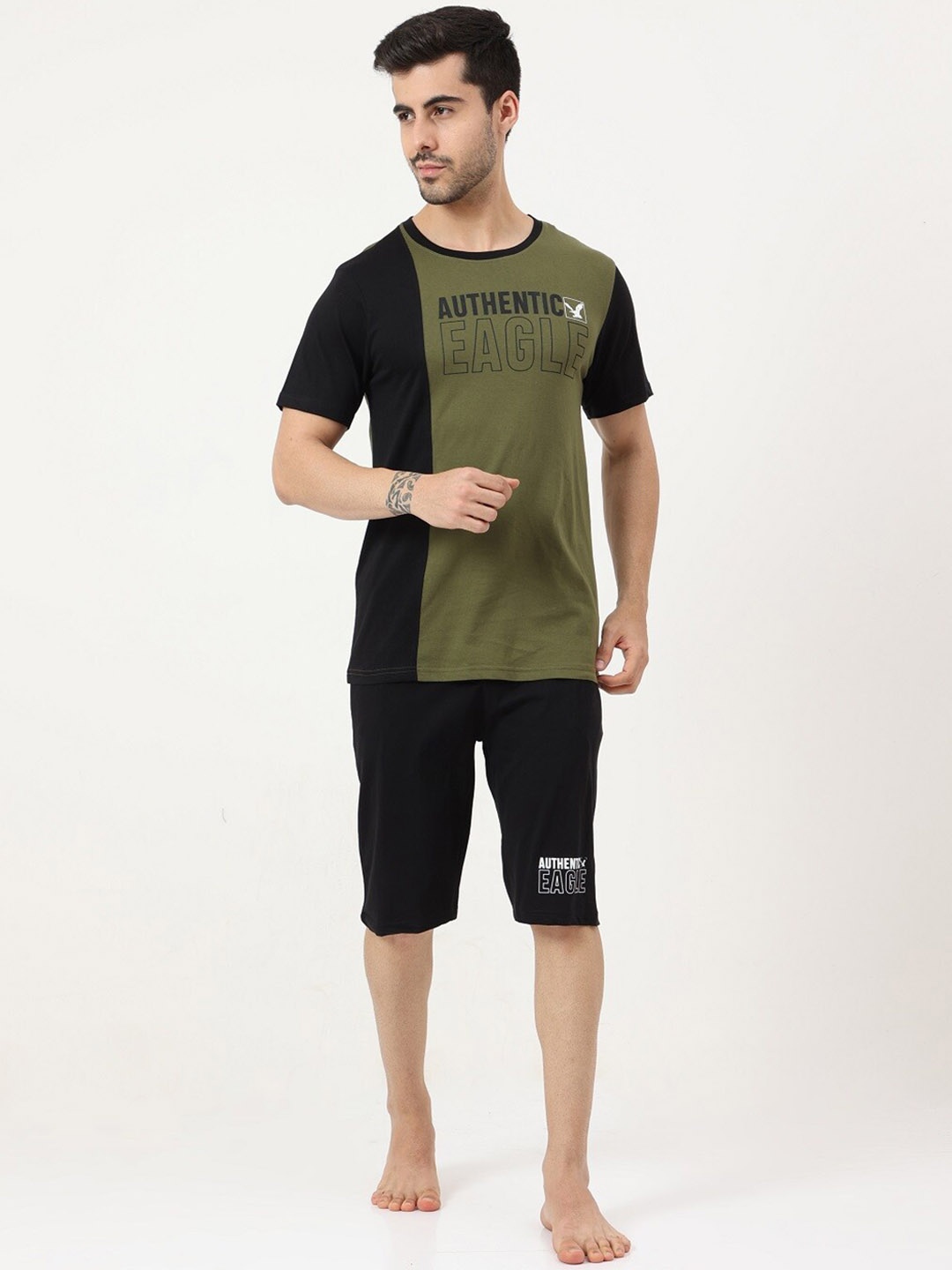 

Masculino Latino Typography Printed Pure Cotton T-shirt With Shorts, Olive