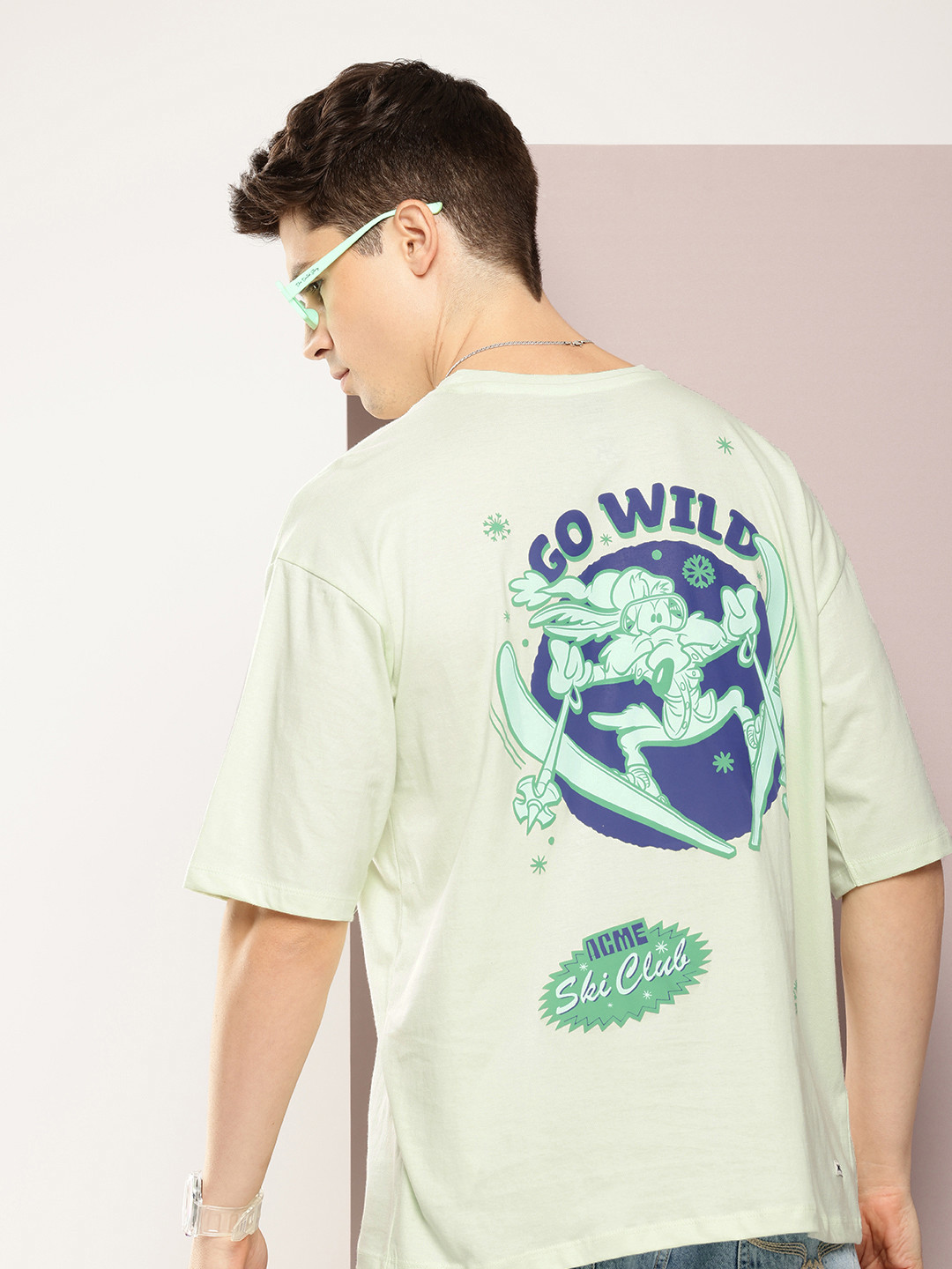 

Kook N Keech Looney Tunes Printed Drop-Shoulder Sleeves Pure Cotton Oversized T-shirt, Green